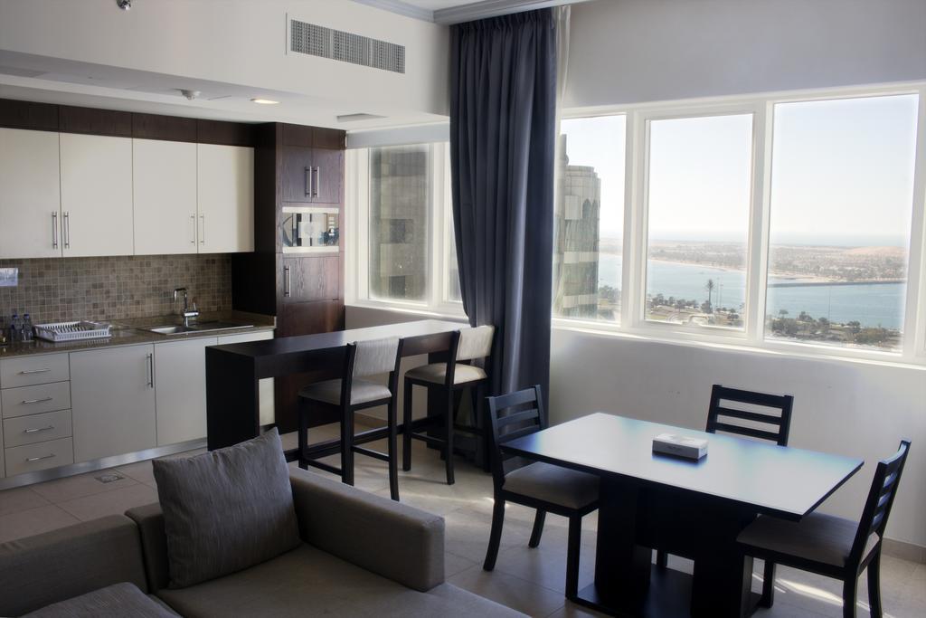 Tower Hotel Apartments Abu Dhabi Buitenkant foto