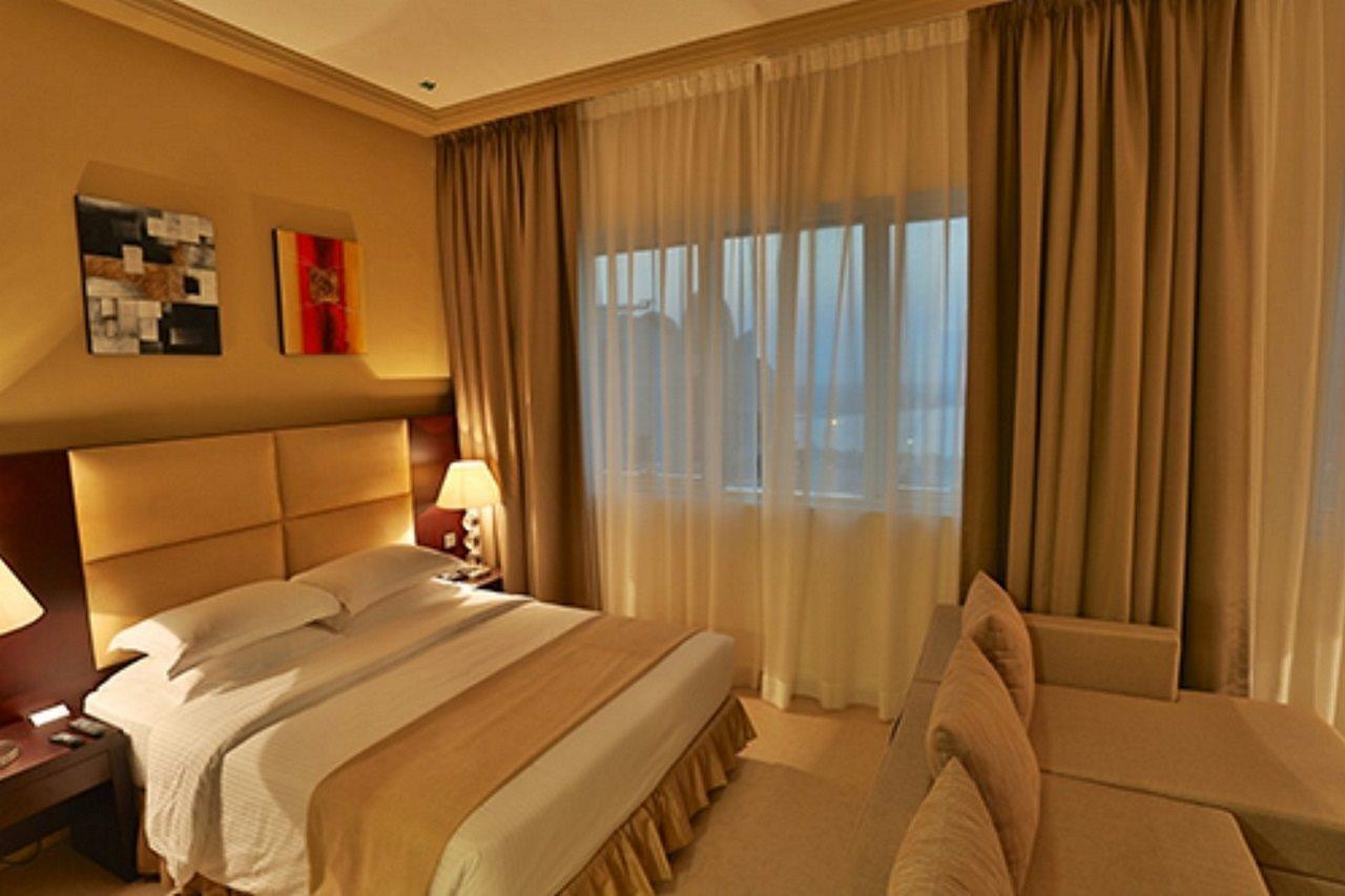 Tower Hotel Apartments Abu Dhabi Buitenkant foto
