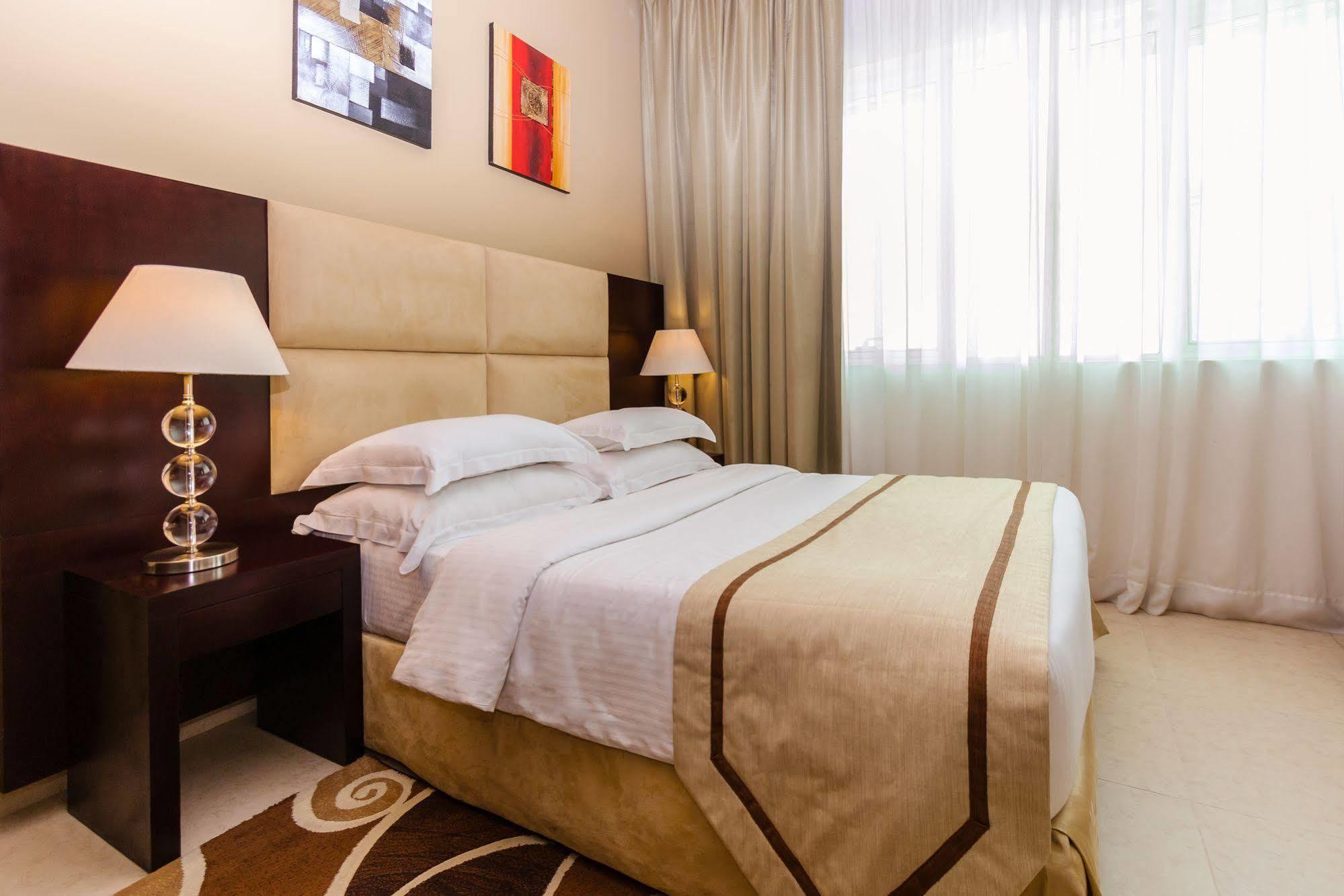 Tower Hotel Apartments Abu Dhabi Buitenkant foto
