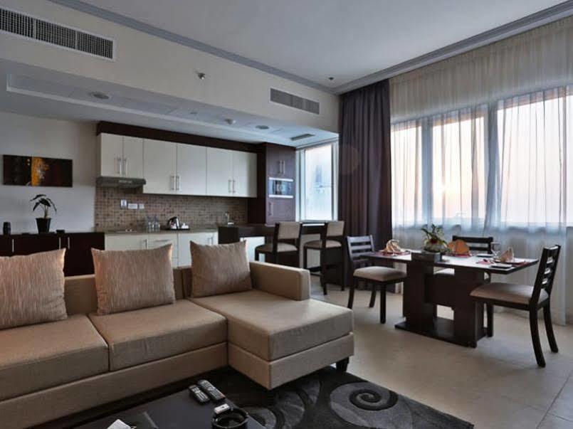 Tower Hotel Apartments Abu Dhabi Buitenkant foto