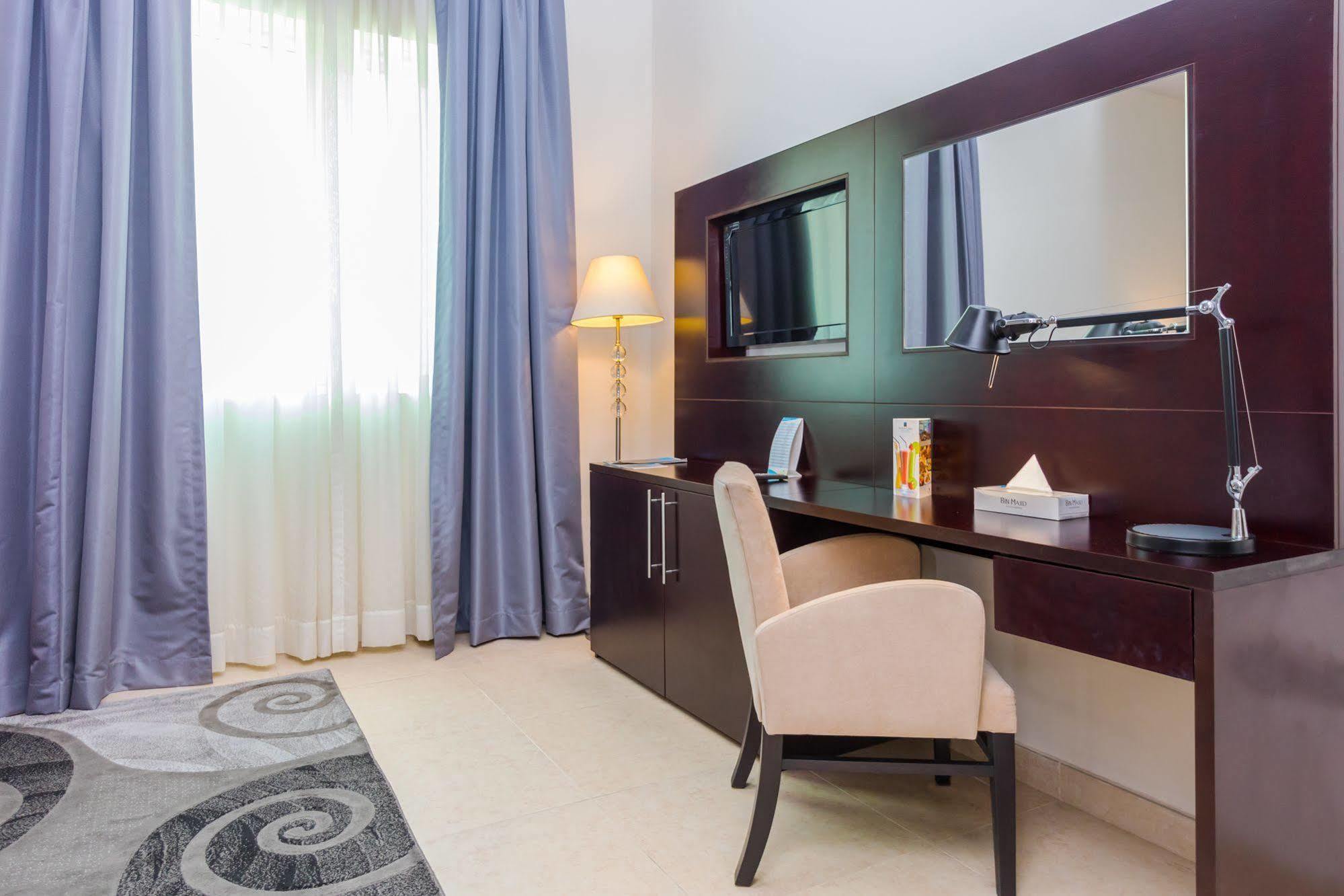 Tower Hotel Apartments Abu Dhabi Buitenkant foto